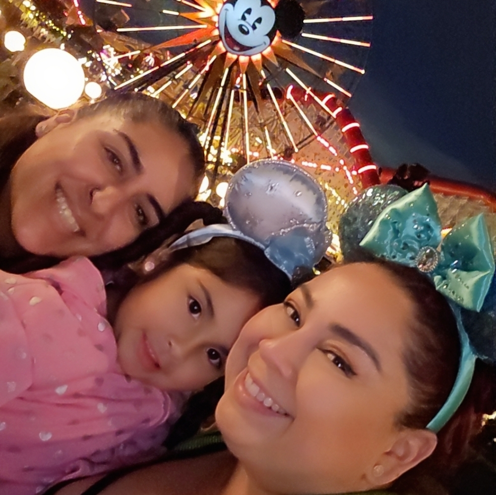 🩵Meet your Poshers, Trin & Kari 🩵